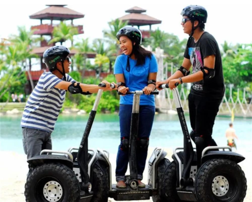 GoGreen Segway Downtown East